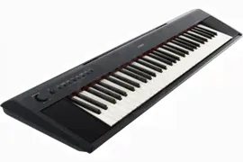 YAMAHA NP-11 цифровое пианино 61клавиша, 10 тембро