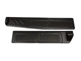 Накладки на пороги дверей для Toyota Hilux 2011-2015 (NP-040802)